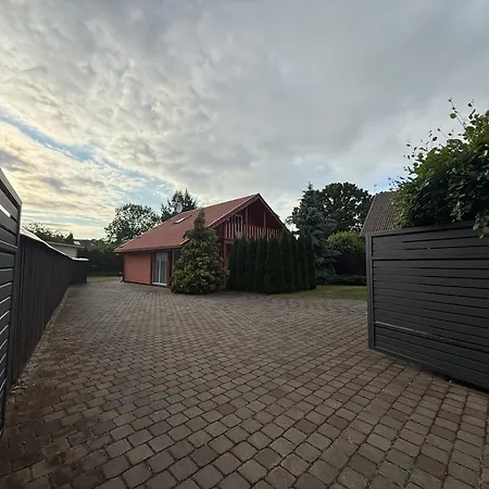 Antras Namo Aukstas, Palangoje - Atskiras Iejimas Дом отдыха *